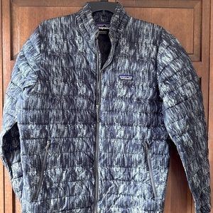 Patagonia men’s down jacket! Like new! Size M